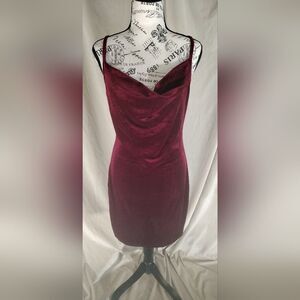 NWOT! SHEIN Curve Burgundy Velvet Slip Dress w/Adjustable Straps. Plus Size 0XL